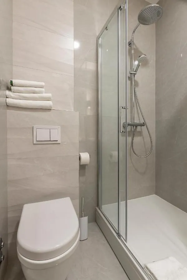 Elixir Luxury Rooms Split 3*,