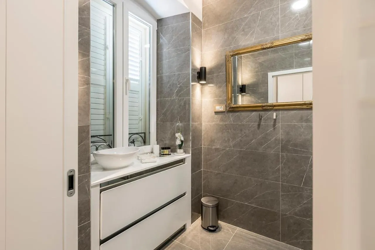 Elixir Luxury Rooms Split Gasthuis